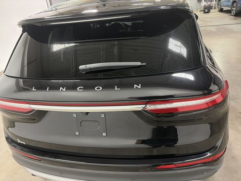 Used 2021 Lincoln Corsair AWD w/ Equipment Group 101A image 4