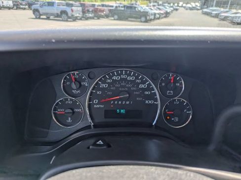 New 2026 GMC Savana 2500 w/ Chrome Appearance Package RWD image 16