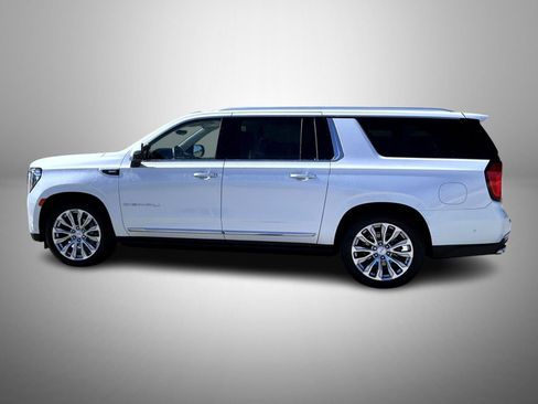 Used 2023 GMC Yukon XL Denali w/ Denali Reserve Package image 8