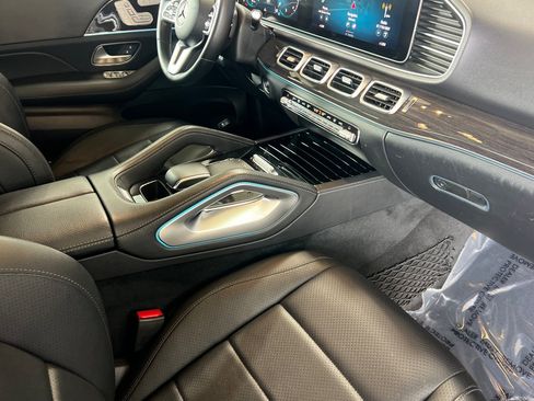 Used 2020 Mercedes-Benz GLE 350 4MATIC image 35