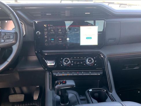 Certified 2023 GMC Sierra 1500 AT4 w/ Technology Package image 7