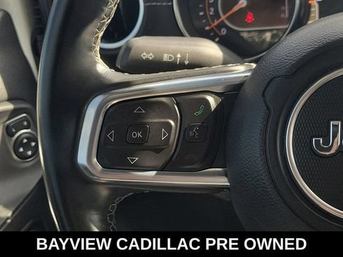 Used 2020 Jeep Wrangler Unlimited Sahara AWD/4WD image 23