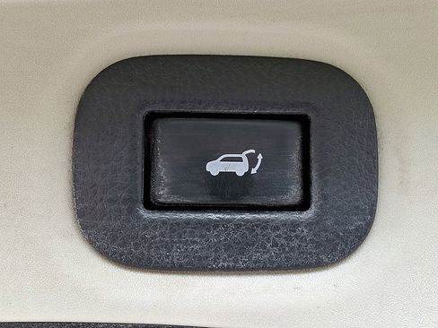 Used 2020 Nissan Rogue SV AWD/4WD image 29