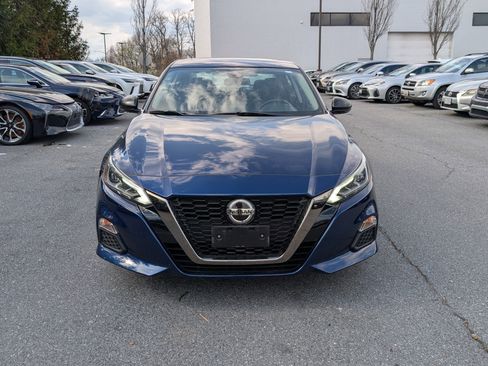 Used 2020 Nissan Altima 2.5 SR w/ Premium Package image 8