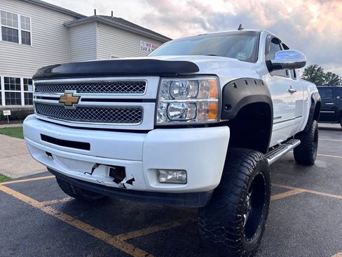 Used 2013 Chevrolet Silverado 1500 LT w/ All-Star Edition AWD/4WD image 2