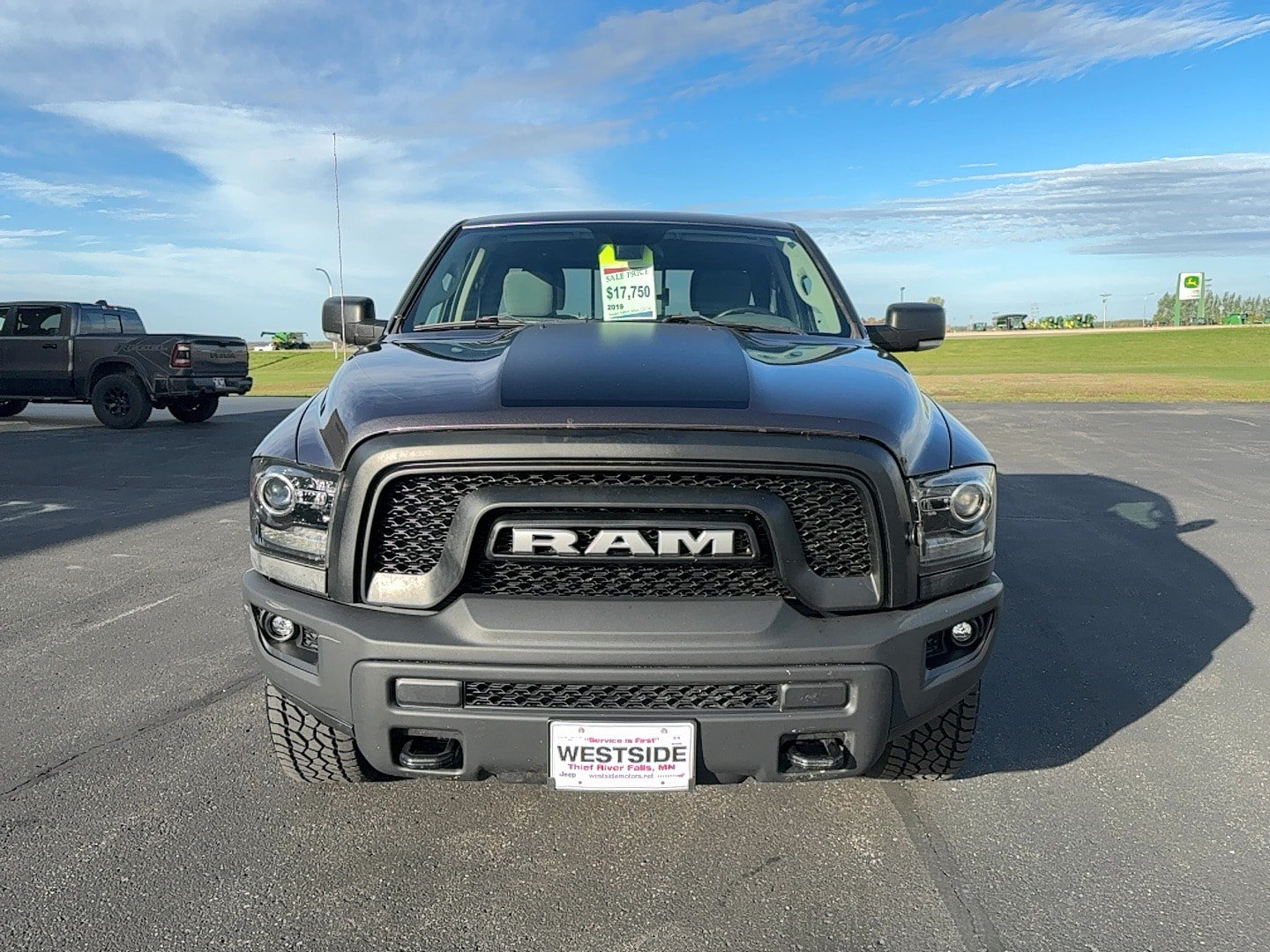 Used 2019 RAM 1500 Warlock w/ Luxury Group AWD/4WD image 2