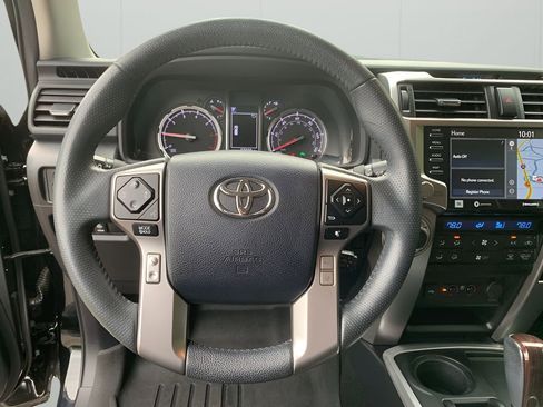 Used 2021 Toyota 4Runner Limited image 29