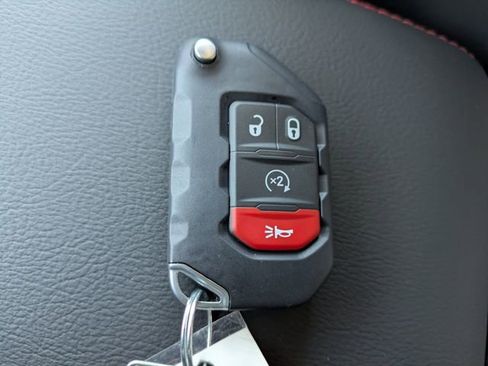 New 2026 Jeep Gladiator Rubicon AWD/4WD image 30