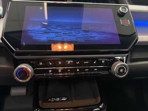 New 2027 Chevrolet Bolt RS w/ Technology Package FWD image 22