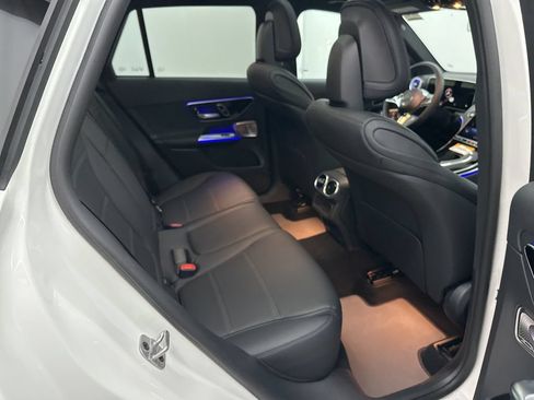 Used 2026 Mercedes-Benz GLC 300 image 24
