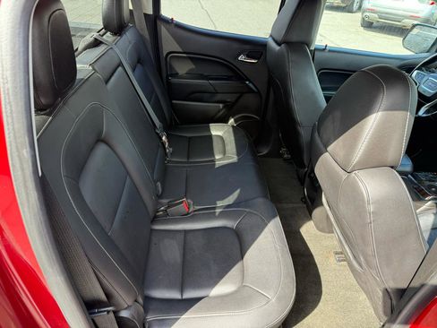 Used 2015 GMC Canyon SLT w/ Driver Alert Package image 16