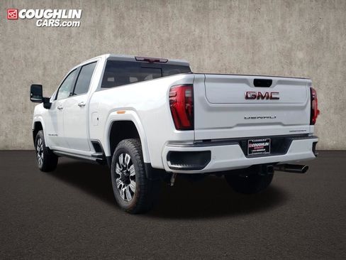 Used 2025 GMC Sierra 2500 Denali w/ Denali Reserve Package image 4