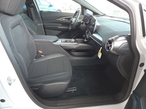 New 2026 Chevrolet Equinox EV LT w/ Comfort Package AWD/4WD image 26