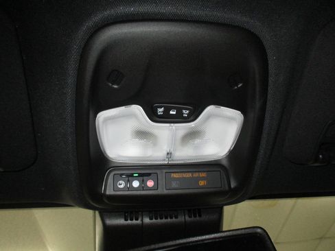 Used 2023 GMC Canyon Elevation w/ Elevation Premium Package AWD/4WD image 28
