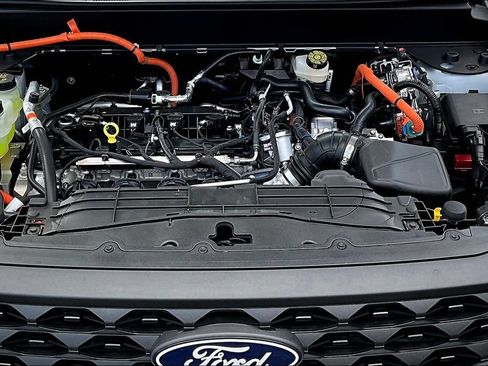 New 2026 Ford Maverick XLT w/ Equipment Group 301A AWD/4WD image 12