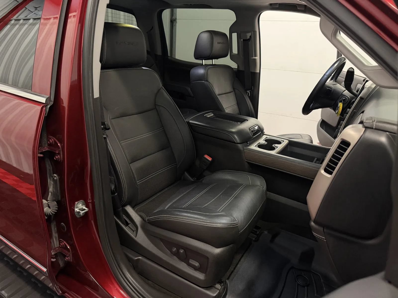 Used 2017 GMC Sierra 1500 Denali AWD/4WD image 43