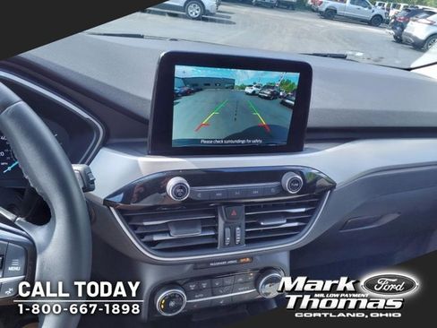 Used 2022 Ford Escape SE w/ Cold Weather Package image 21