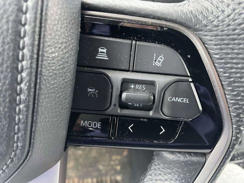 Used 2024 Toyota Tundra Limited image 32