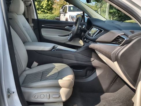 Used 2023 Buick Enclave Avenir w/ Avenir Technology Package image 29