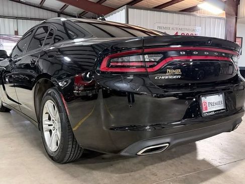 Used 2023 Dodge Charger SXT RWD image 5