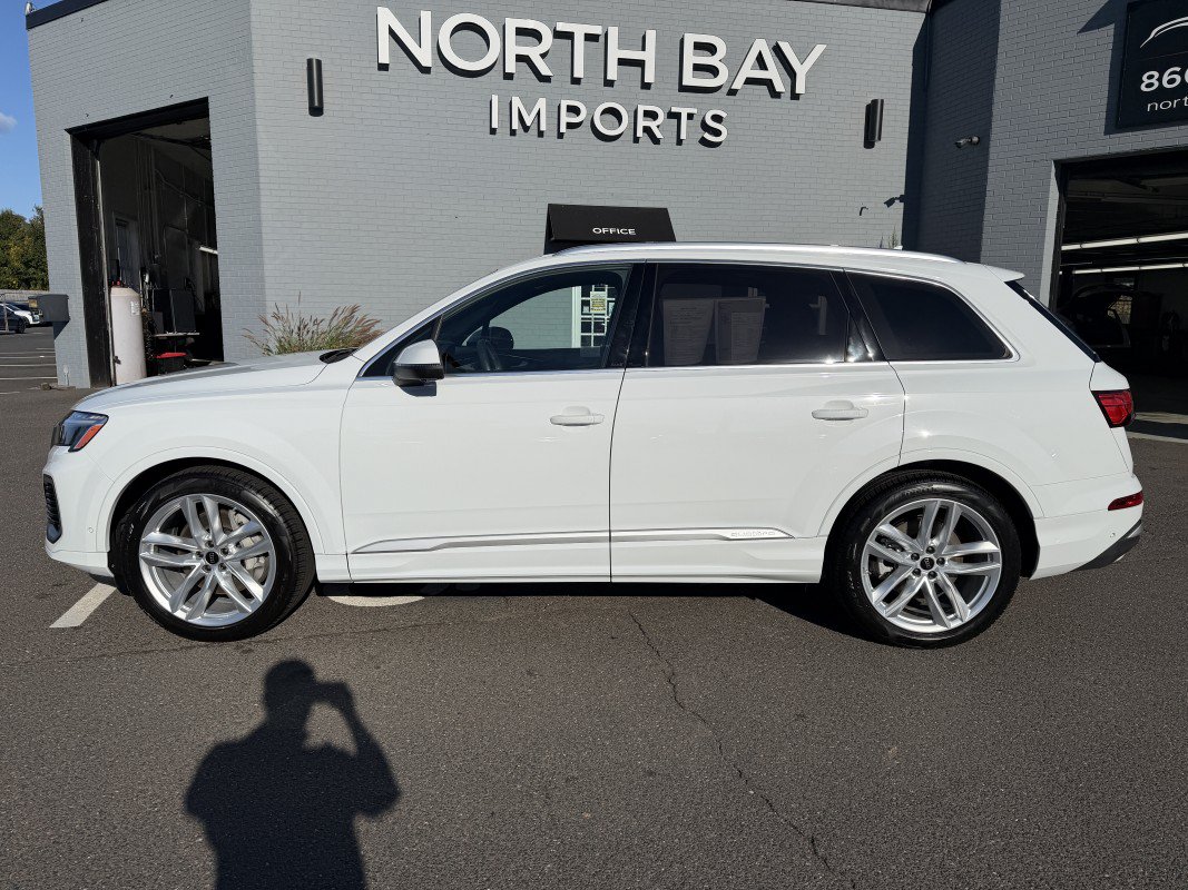 Used 2025 Audi Q7 3.0T Premium Plus w/ Premium Plus Package AWD/4WD image 13