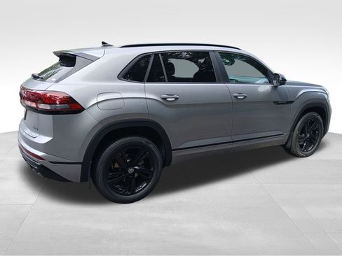 New 2026 Volkswagen Atlas Cross Sport SEL R-Line image 5