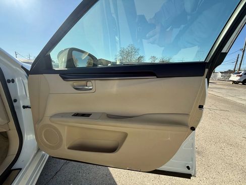 Used 2013 Lexus ES 350 image 21