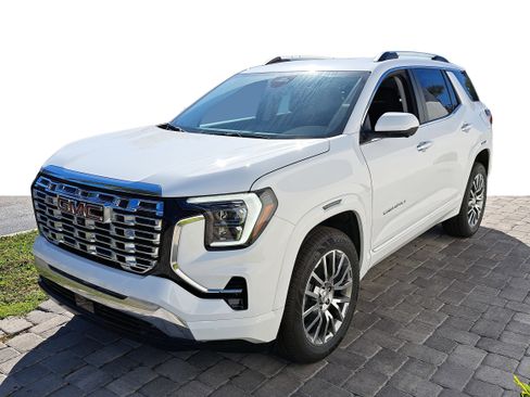 New 2026 GMC Terrain Denali image 3
