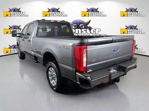 Used 2023 Ford F250 XLT image 7