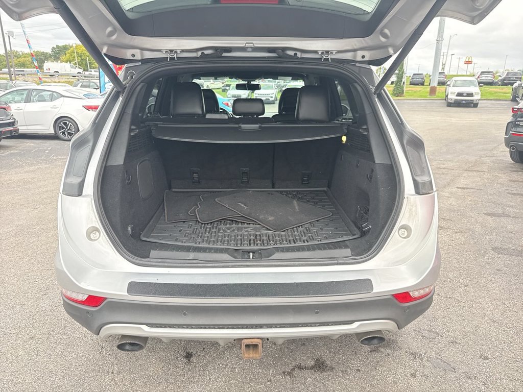 Used 2017 Lincoln MKC Select w/ Select Plus Package AWD/4WD image 9