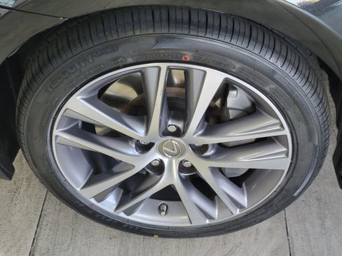 Used 2020 Lexus IS 300 w/ Premium Package image 10