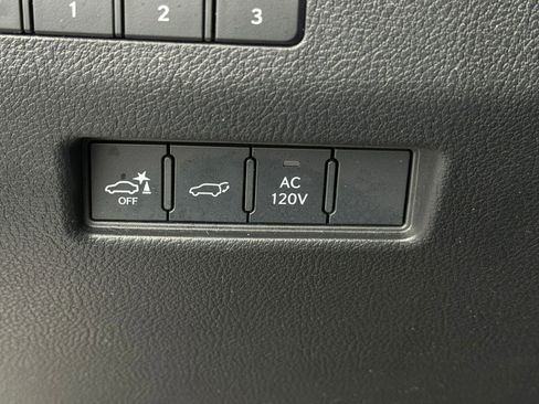 Used 2024 Lexus GX 550 AWD/4WD image 19