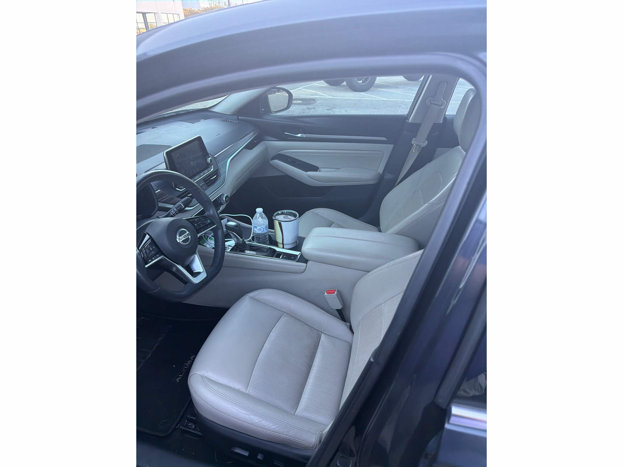 Used 2019 Nissan Altima 2.5 Platinum FWD image 3