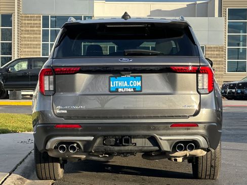 Certified 2025 Ford Explorer Platinum w/ Ultimate Package image 7