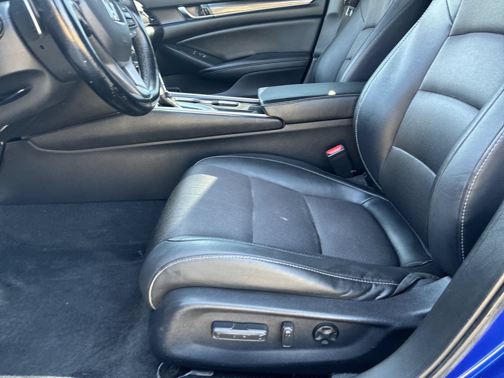 Certified 2022 Honda Accord Sport image 18