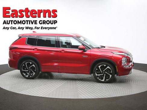 Used 2023 Mitsubishi Outlander SEL AWD/4WD image 48