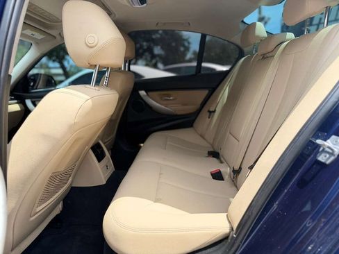 Used 2018 BMW 320i Sedan RWD image 11