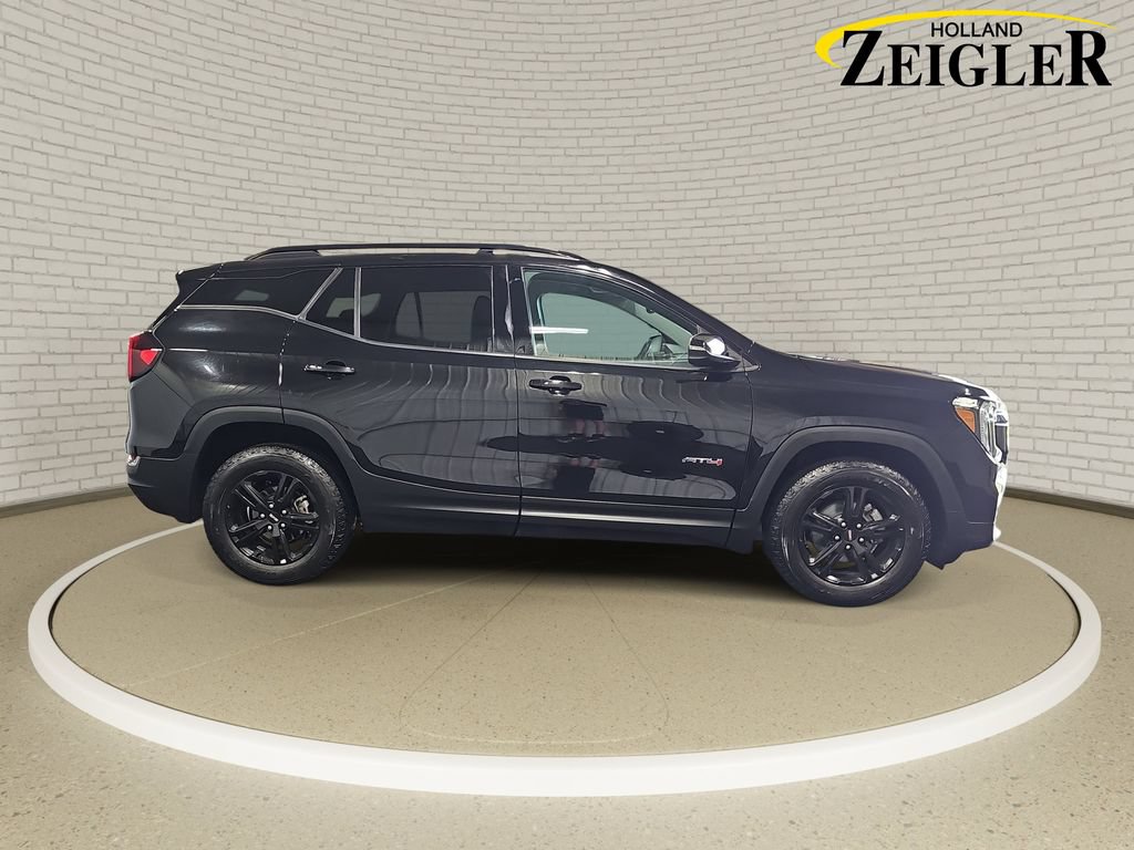 Used 2023 GMC Terrain AT4 AWD/4WD image 4