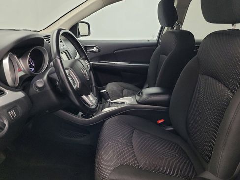 Used 2020 Dodge Journey SE w/ SE Popular Equipment Group FWD image 17