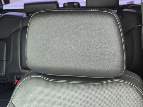 Used 2022 GMC Sierra 1500 SLT image 23