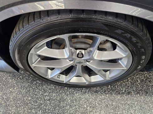 Used 2022 Dodge Challenger GT RWD image 39