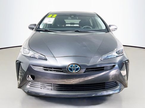Used 2022 Toyota Prius L Eco image 11