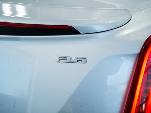 Used 2018 Cadillac XTS Luxury image 27