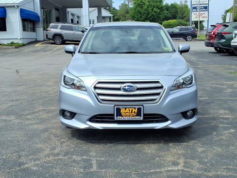 Used 2016 Subaru Legacy 2.5i Limited AWD/4WD image 2