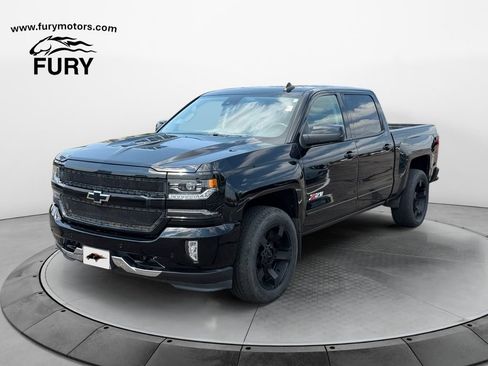 Used 2017 Chevrolet Silverado 1500 LTZ Z71 w/ Realtree Edition AWD/4WD image 7