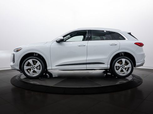 New 2025 Audi Q5 Premium Plus image 6