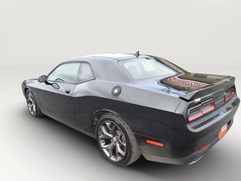 Used 2015 Dodge Challenger R/T Plus image 6