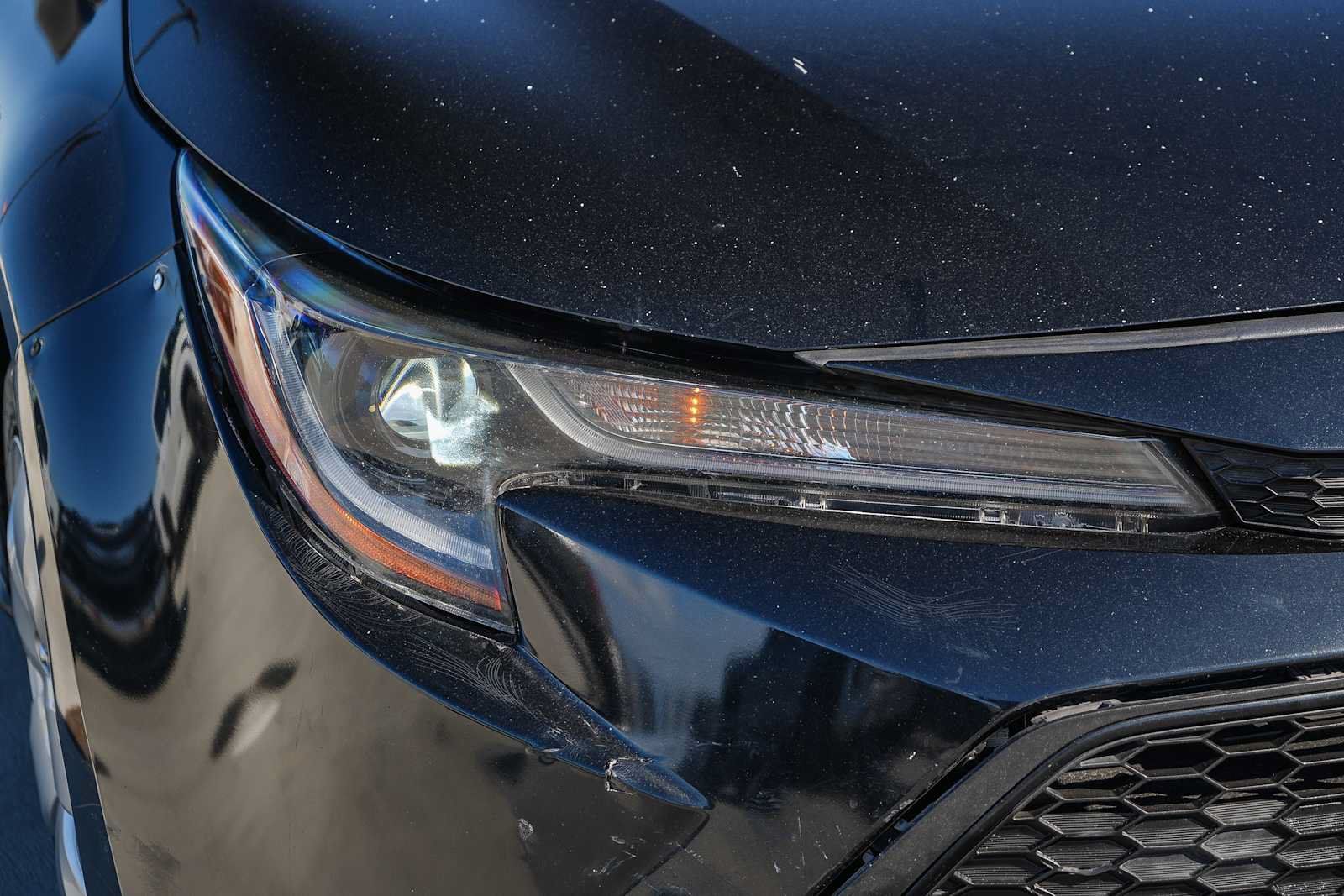 Used 2020 Toyota Corolla LE FWD image 4