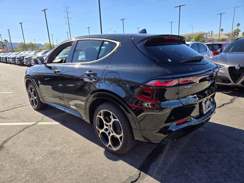 New 2025 Alfa Romeo Tonale AWD/4WD image 4