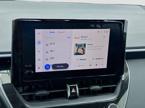 Used 2023 Toyota Corolla LE image 11